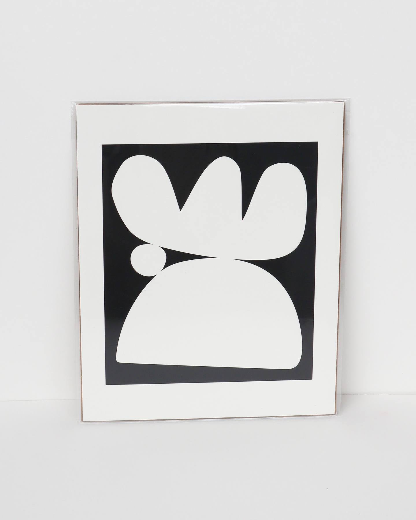 BLACK/WHITE CUT OUTS PRINT