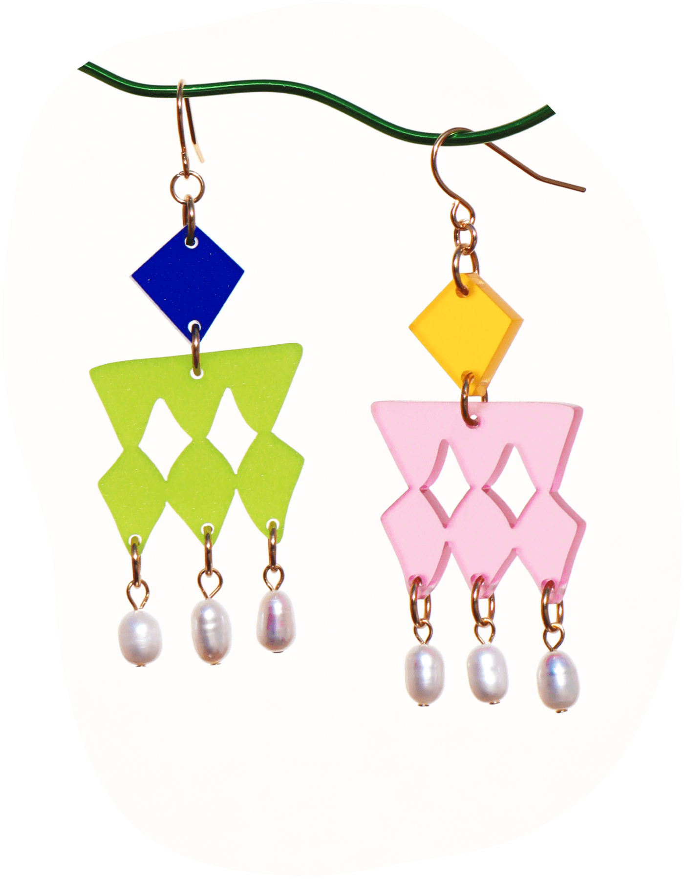 MISMATCHED PRISM DROPS